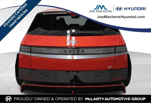 Used 2025 Orange Hyundai Base image 7