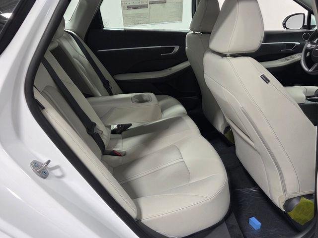 New 2026 White Hyundai SEL Sport image 14