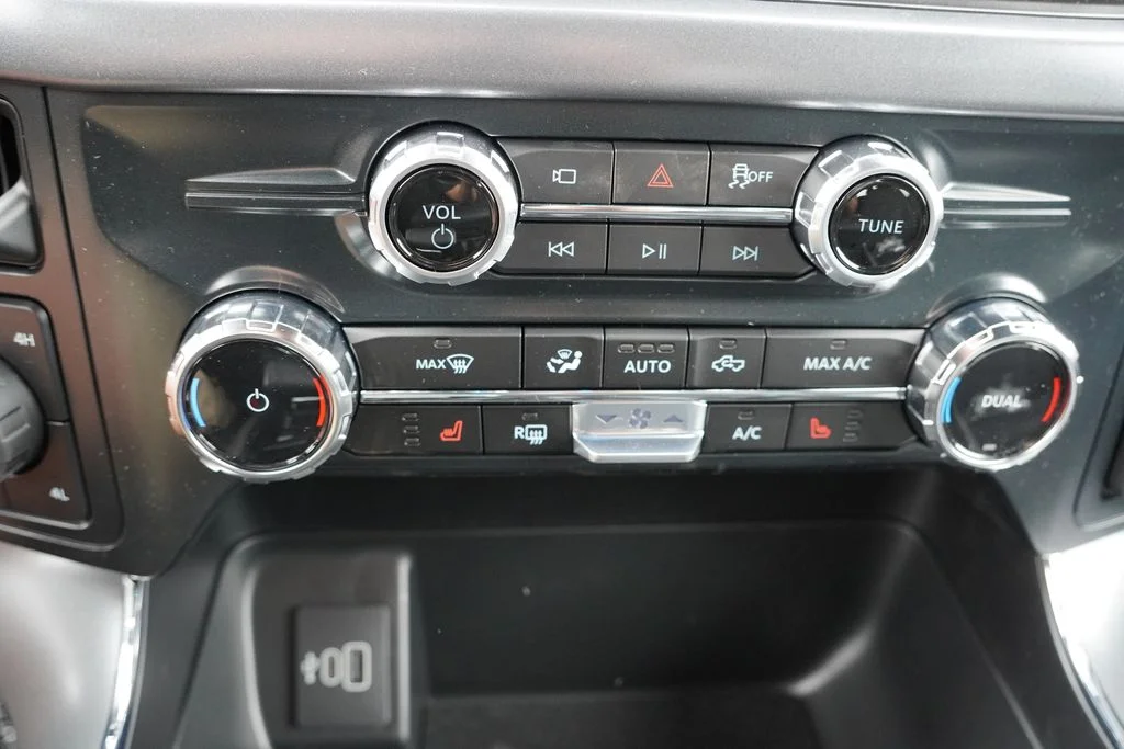 New 2026 White Ford XLT image 16
