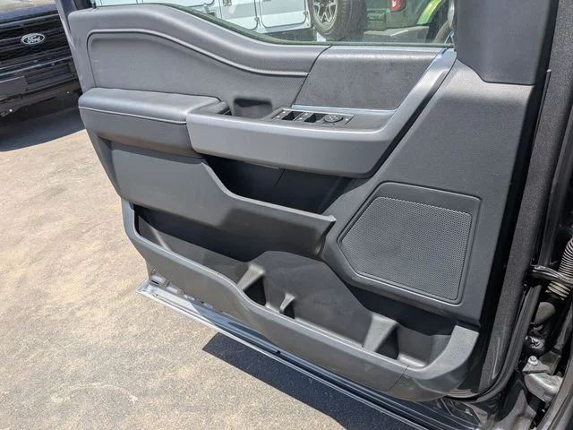 New 2026 Carbonized Gray Metallic Ford XLT image 22