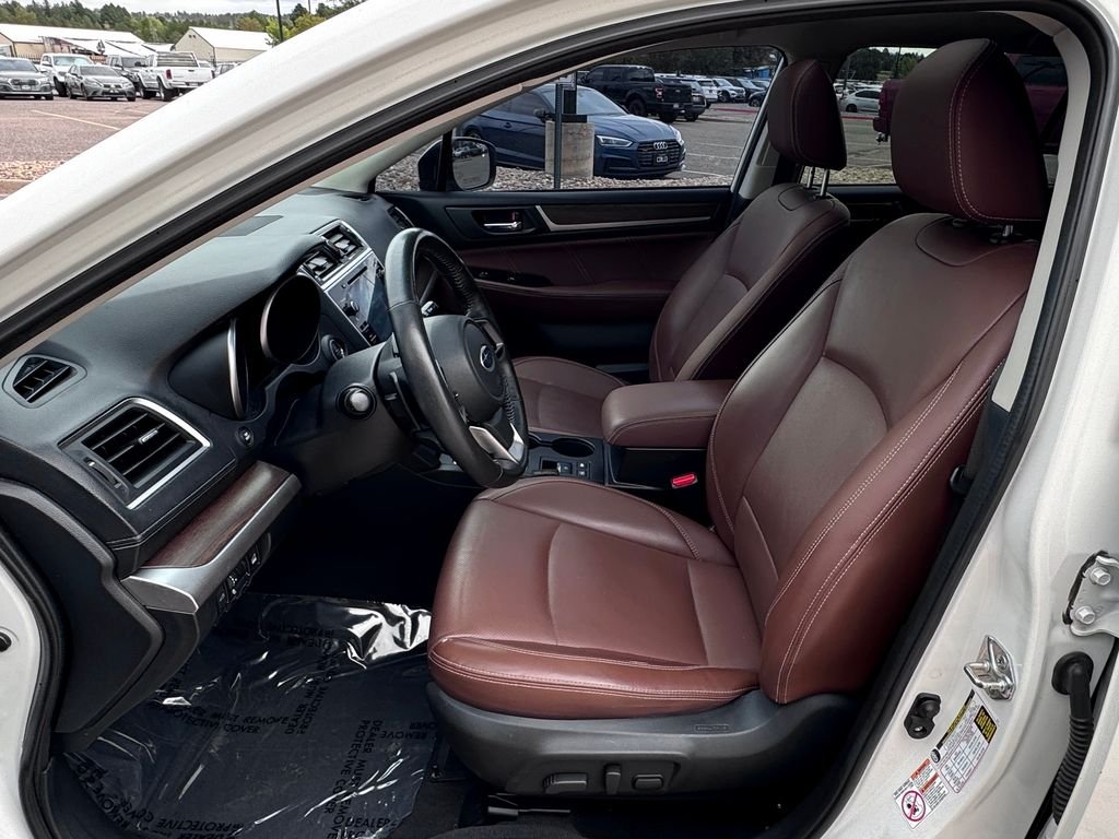 Used 2018 White Subaru 2.5i image 21
