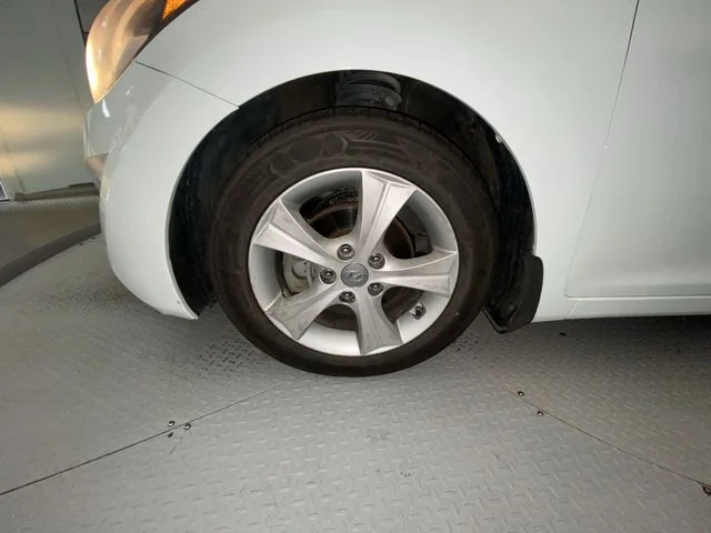Used 2016 White Hyundai Value Edition image 10