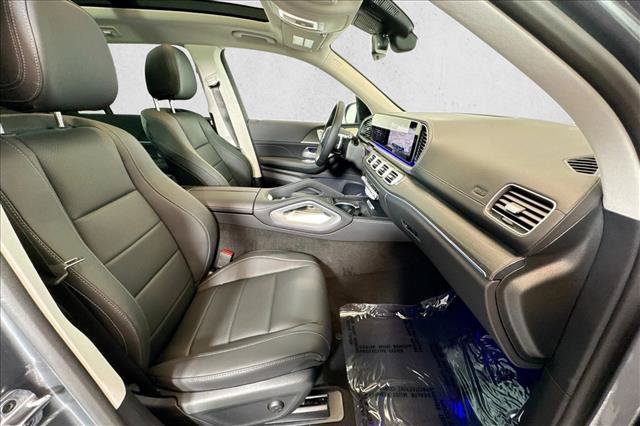 New 2026 Selenite Grey Metallic Mercedes-Benz GLS 450 image 57