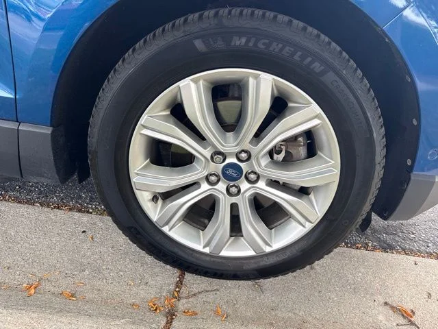Used 2020 Blue Metallic Ford Titanium image 10