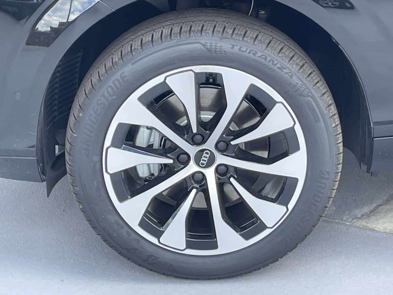 New 2026 0E0E/Black Audi S line image 14