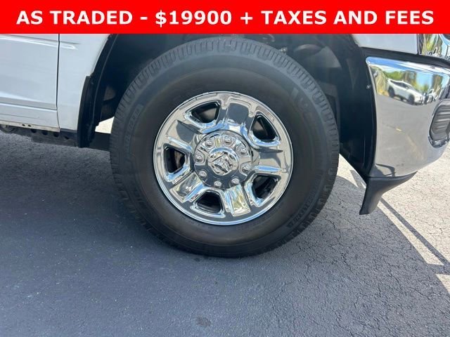 Used 2022 Bright White Clea Ram Tradesman image 6