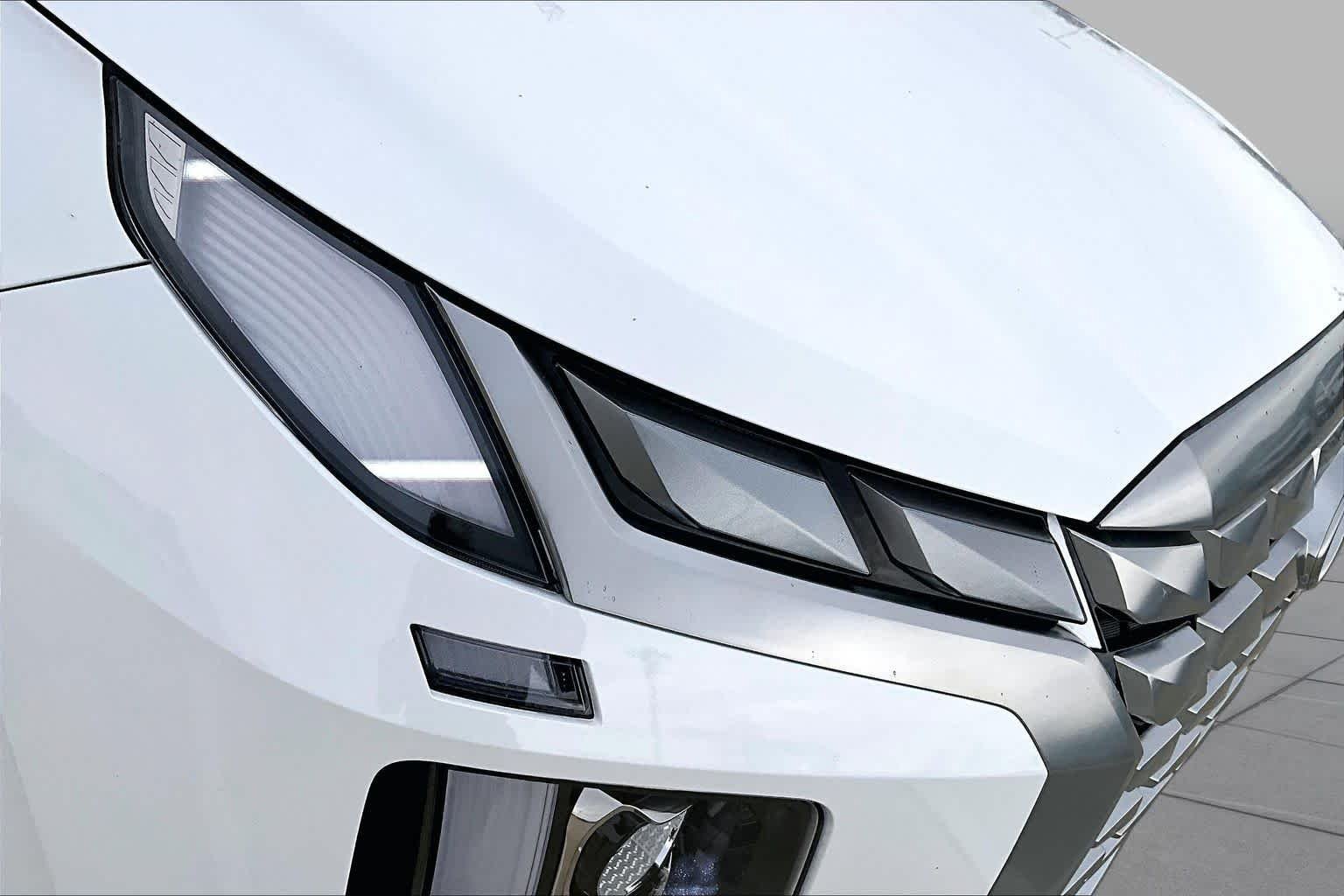 Certified Used 2023 Hyper White Hyundai Calligraphy image 28