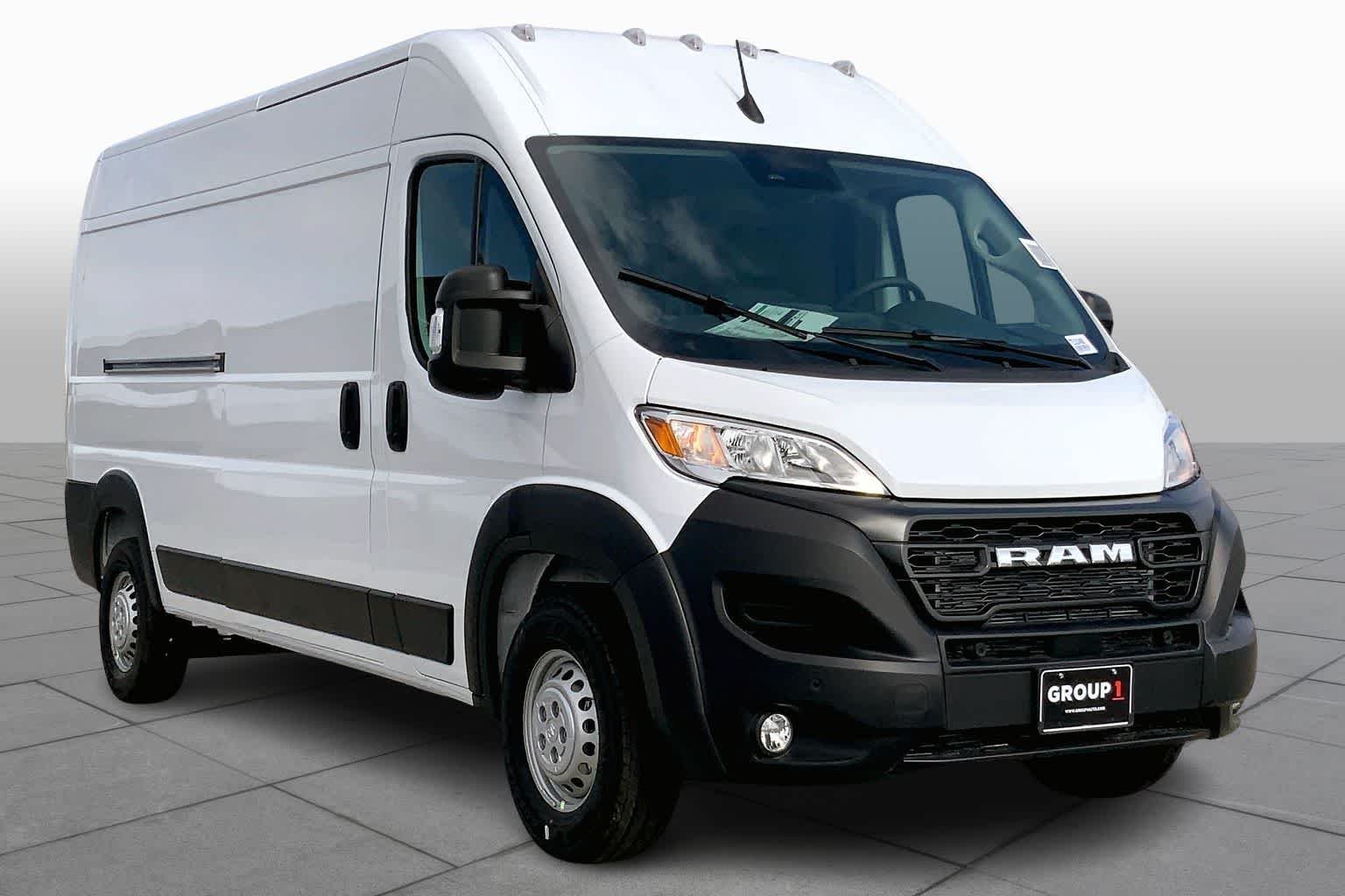 New 2026 Bright White Clear-Coat Exterior Paint RAM Tradesman image 2