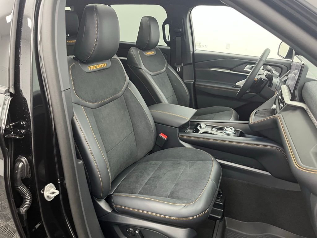 New 2026 Black Ford Tremor image 29