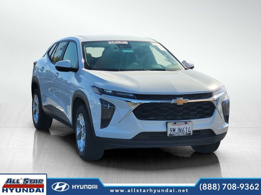 2024 Chevrolet Trax LS
