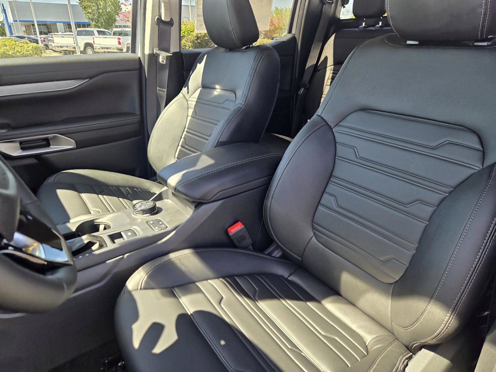 New 2026 Oxford White Ford Lariat® image 10