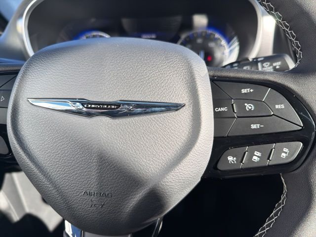 2026 Chrysler Pacifica Select - Photo 16