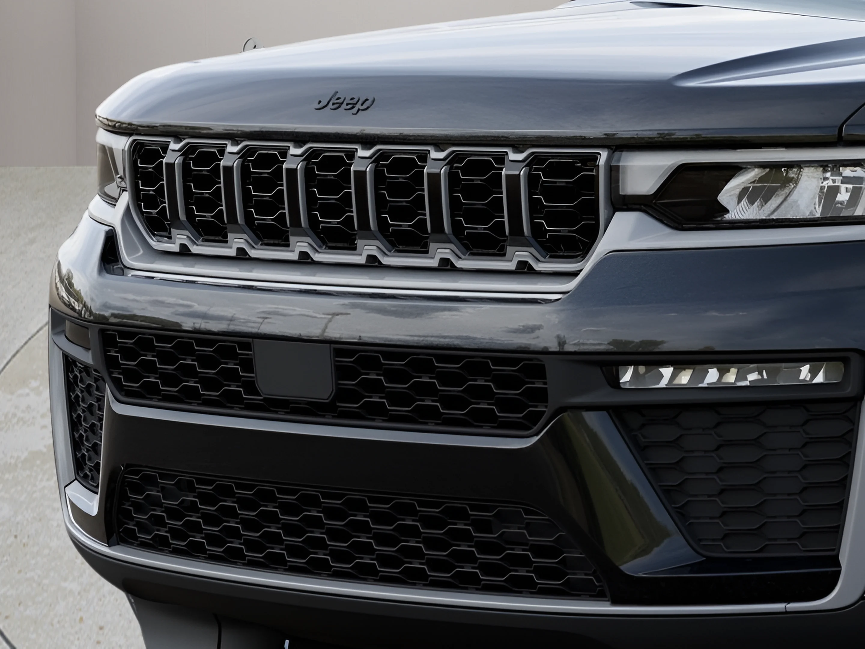 New 2026 Diamond Black Crystal Pearlcoat Jeep Limited image 29