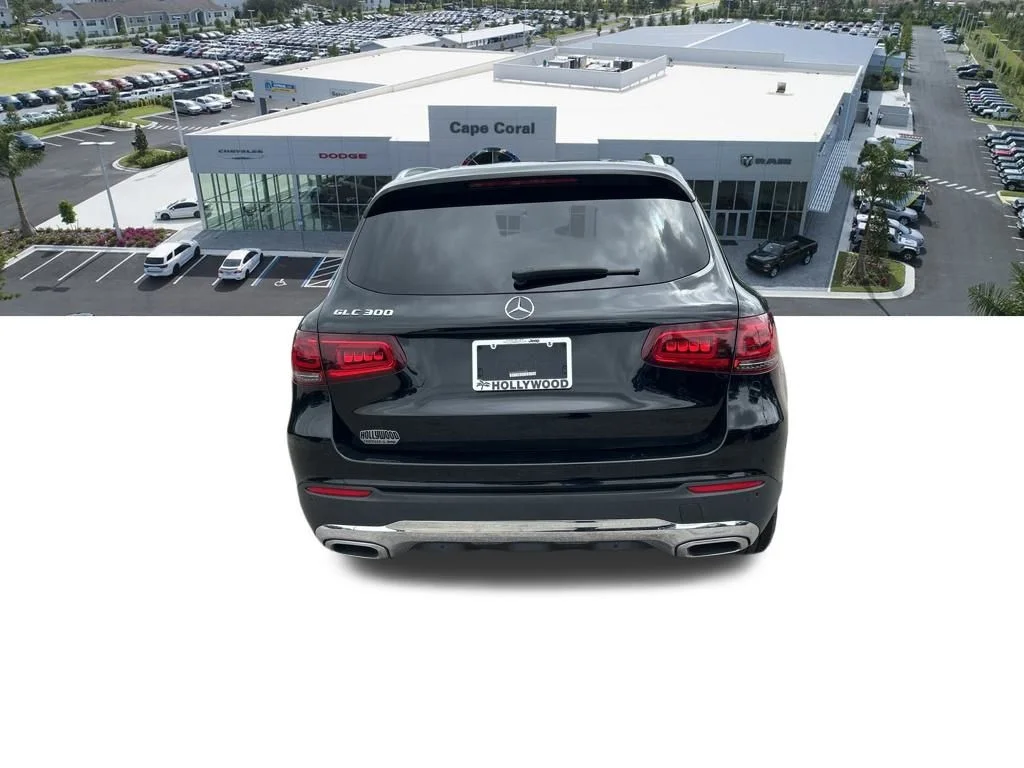 Used 2022 Black Mercedes-Benz GLC 300 image 5