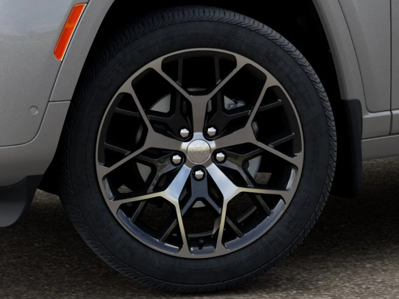New 2026 Silver Zynith Exterior Paint Jeep Summit image 4