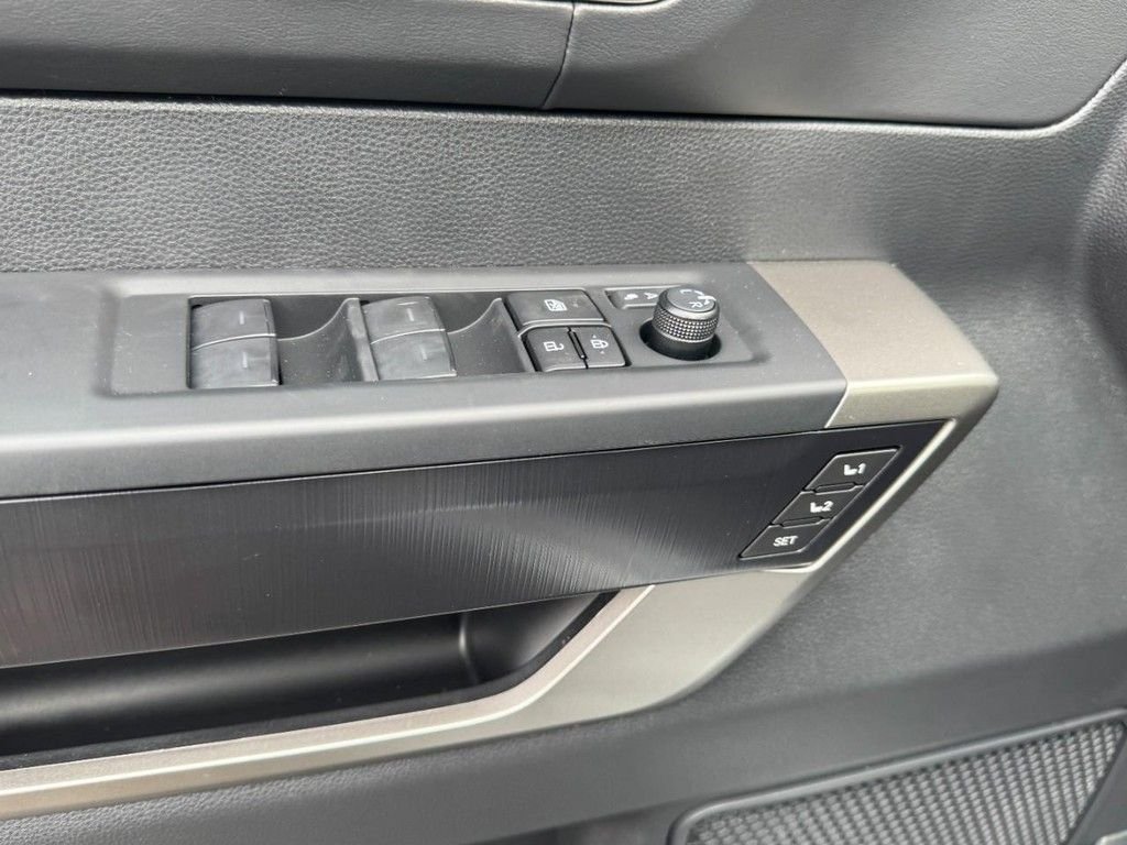 2026 Toyota Tundra Platinum - Photo 14