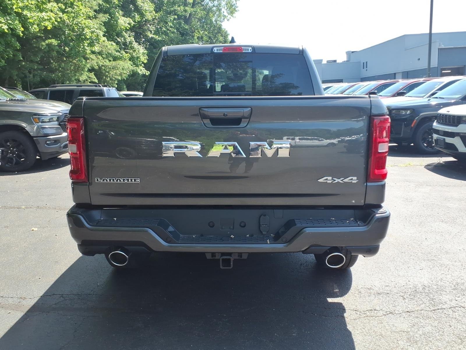 New 2026 Granite Crystal Metallic Clear-Coat Exterior Paint RAM Laramie image 5