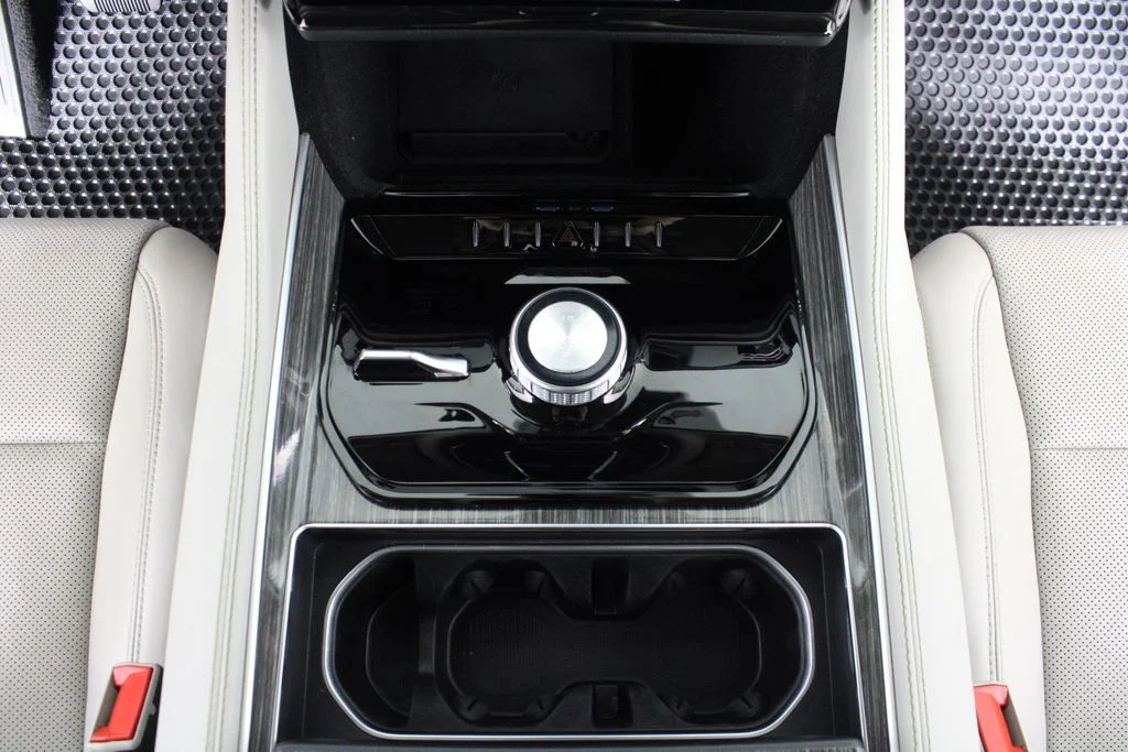 Used 2022 White Jeep Series II image 30