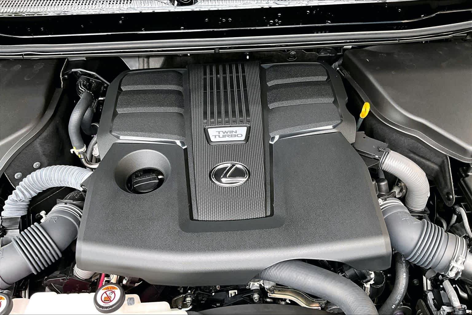 Used 2025 Atomic Silver Lexus Premium+ image 33
