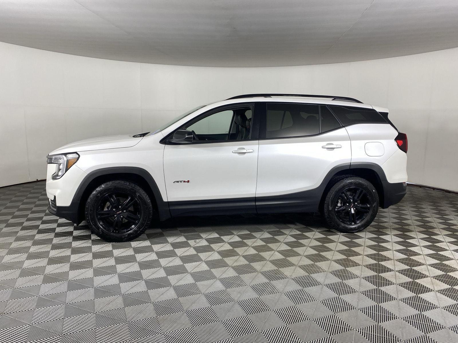 Used 2024 White Frost Tricoat GMC AT4 image 4