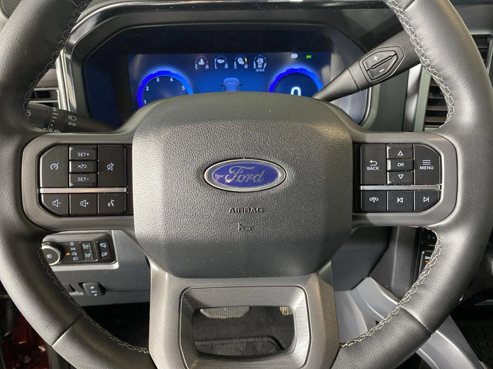 Used 2026 Ruby Red Metallic Tinted Clearcoat Ford Lariat image 13
