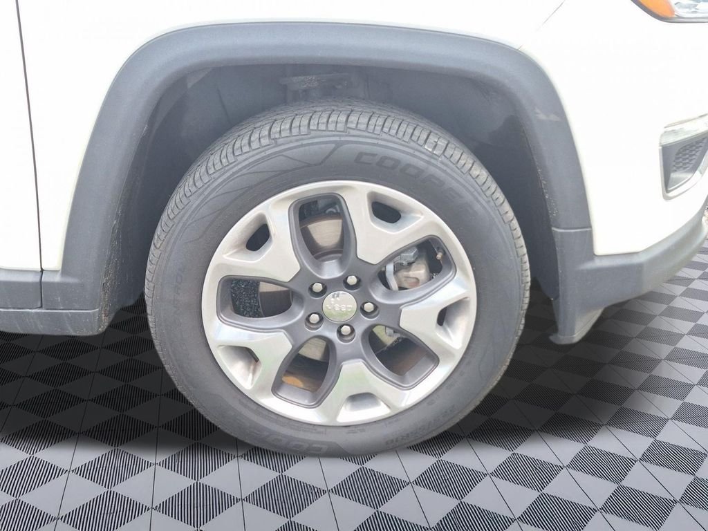 Used 2020 White Clearcoat Jeep Limited image 28