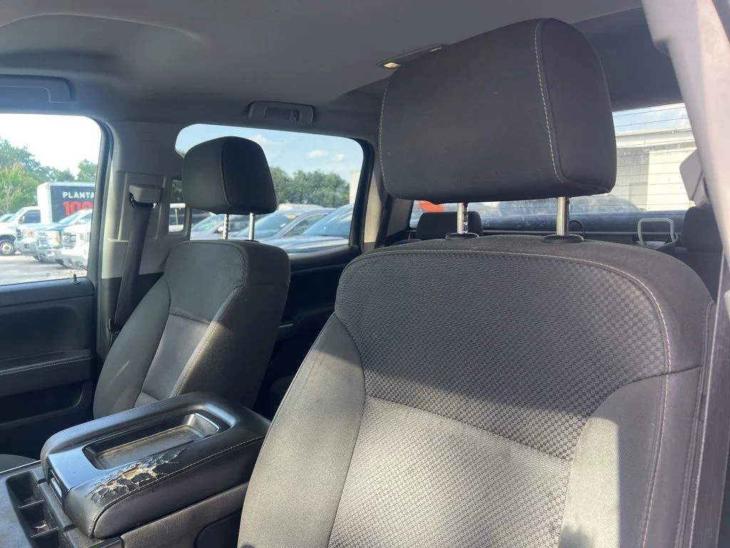 Used 2016 Summit White Chevrolet LT image 10