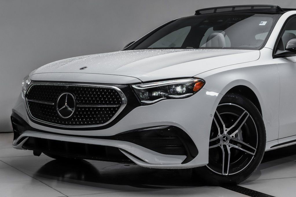 2026 Mercedes-Benz E-Class E350 - Photo 18
