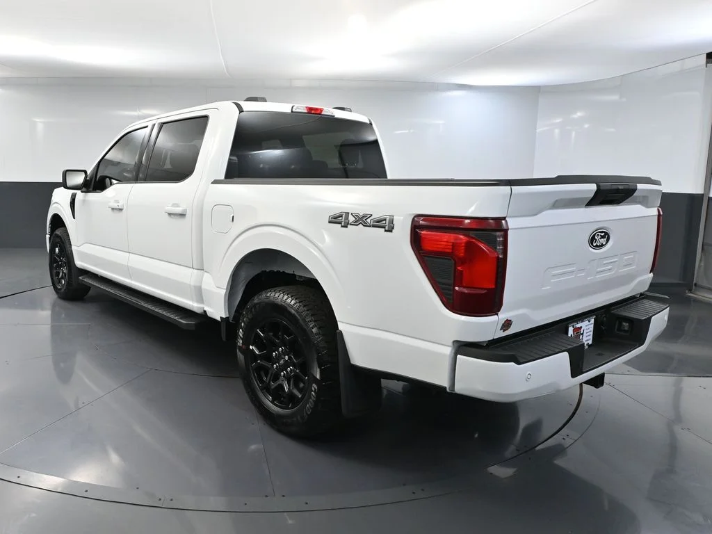 2025 Ford F-150 XLT - Photo 9