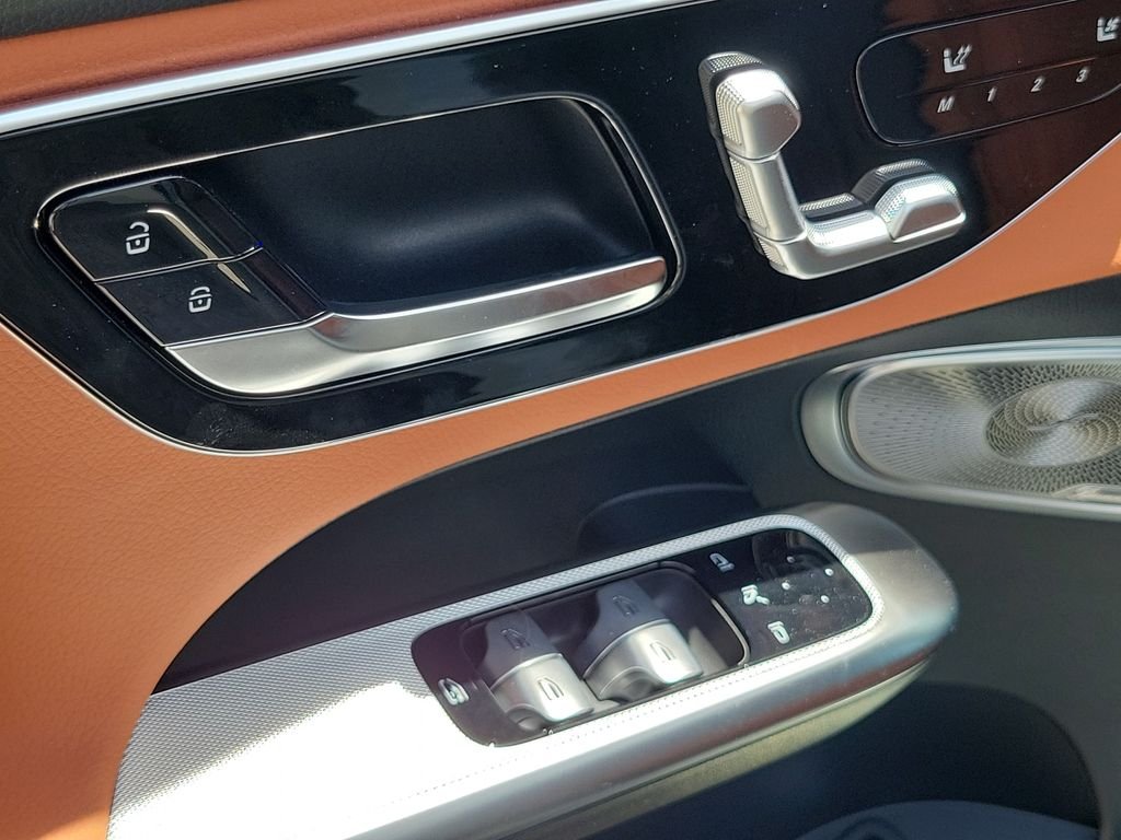 New 2027 MANUFAKTUR Alpine Grey Mercedes-Benz GLC 300 image 17