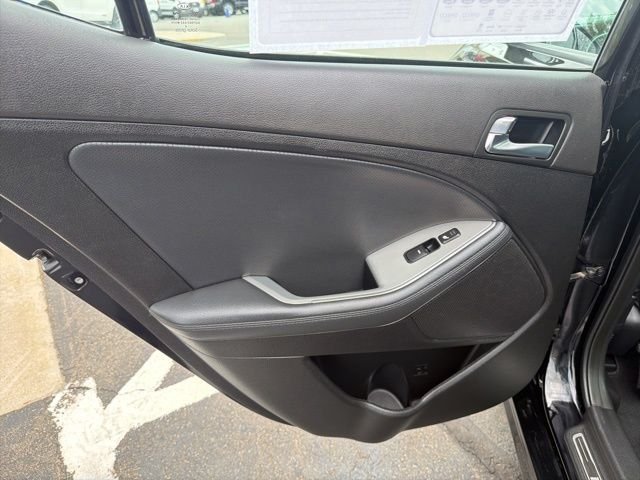 Used 2015 Black Kia SX image 13
