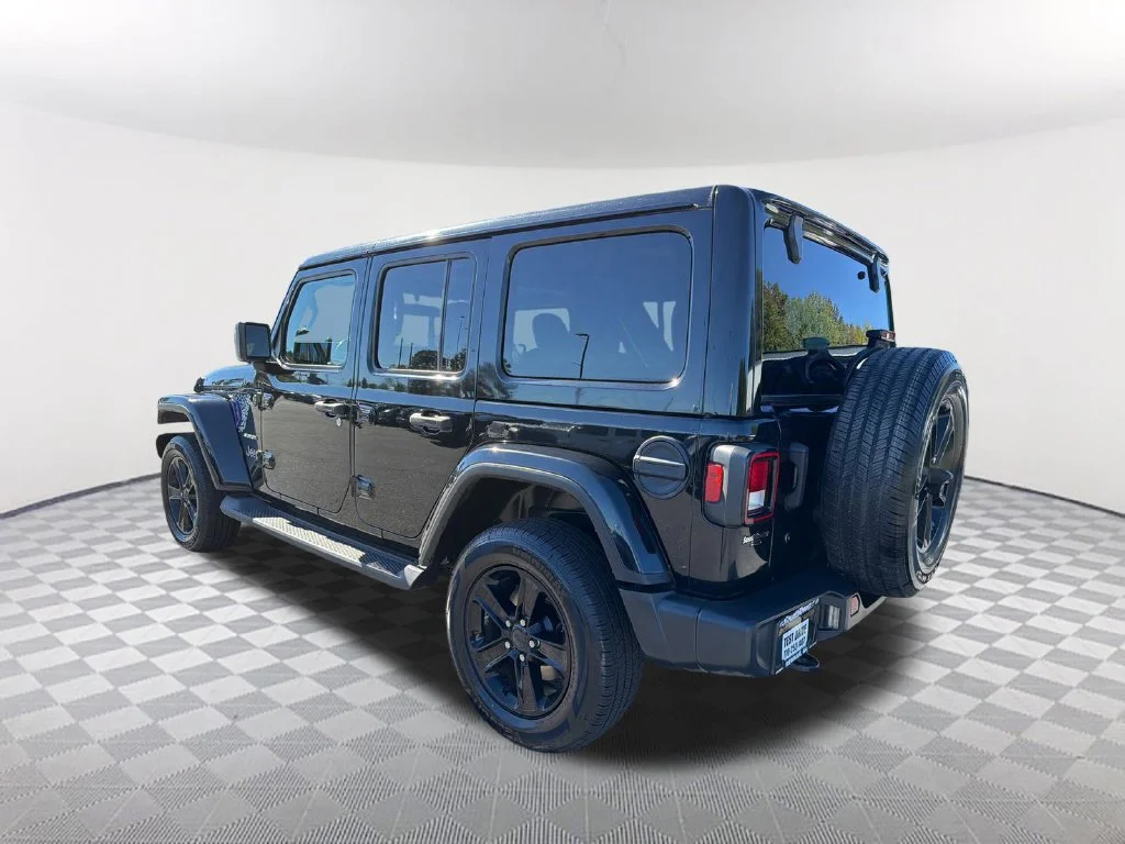 Used 2020 Black Jeep Unlimited Sahara Altitude image 7