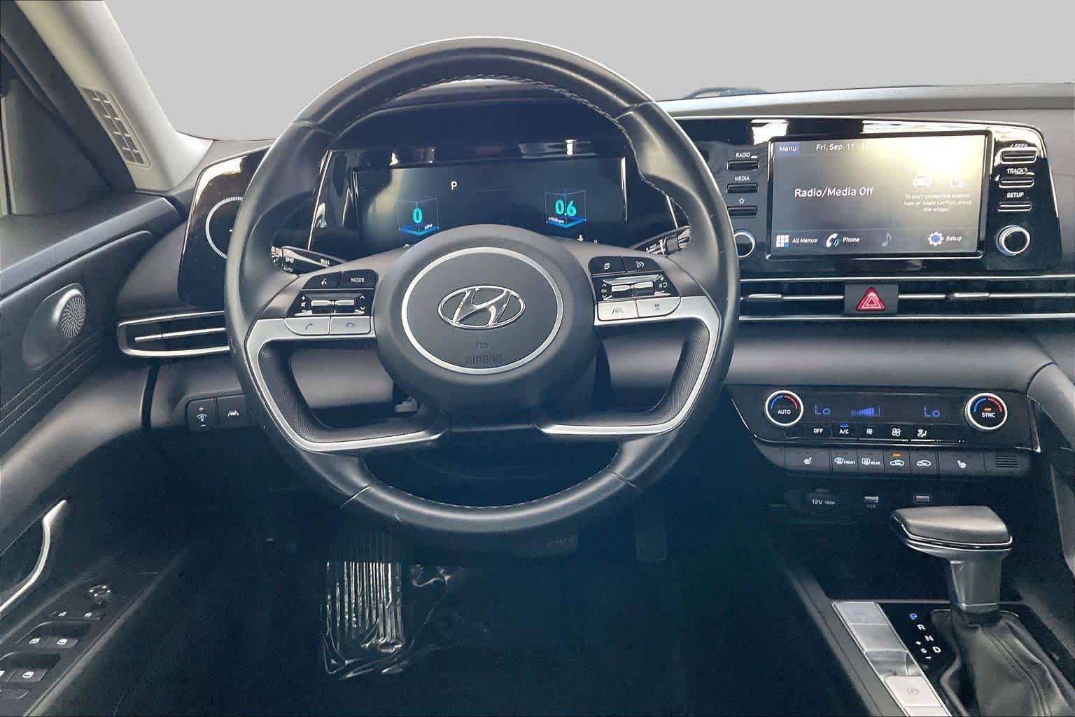 2021 Hyundai Elantra SEL - Photo 6