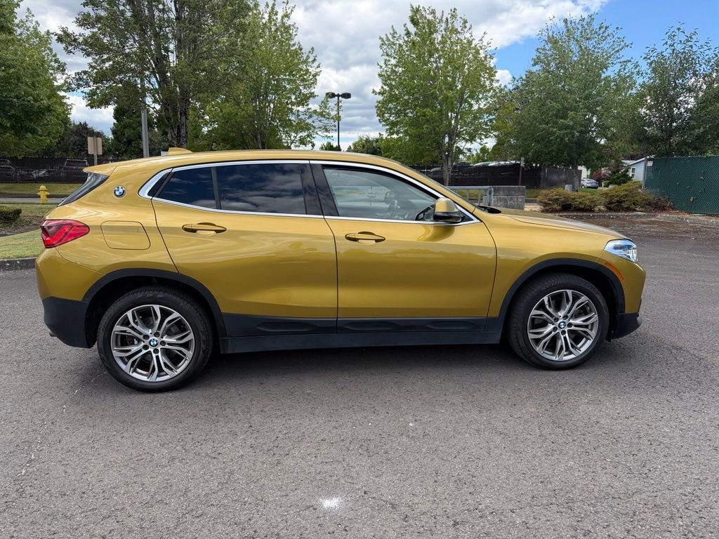 Used 2018 Galvanic Gold Metallic BMW xDrive28i image 8