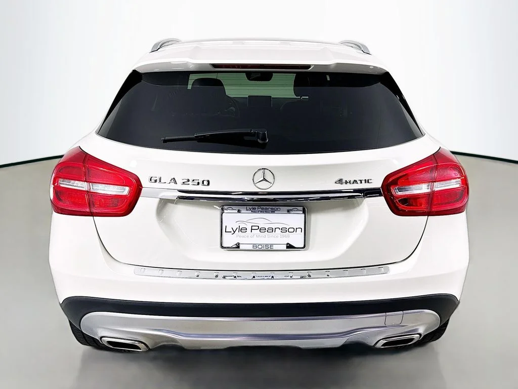 Used 2016 Cirrus White Mercedes-Benz GLA 250 image 10