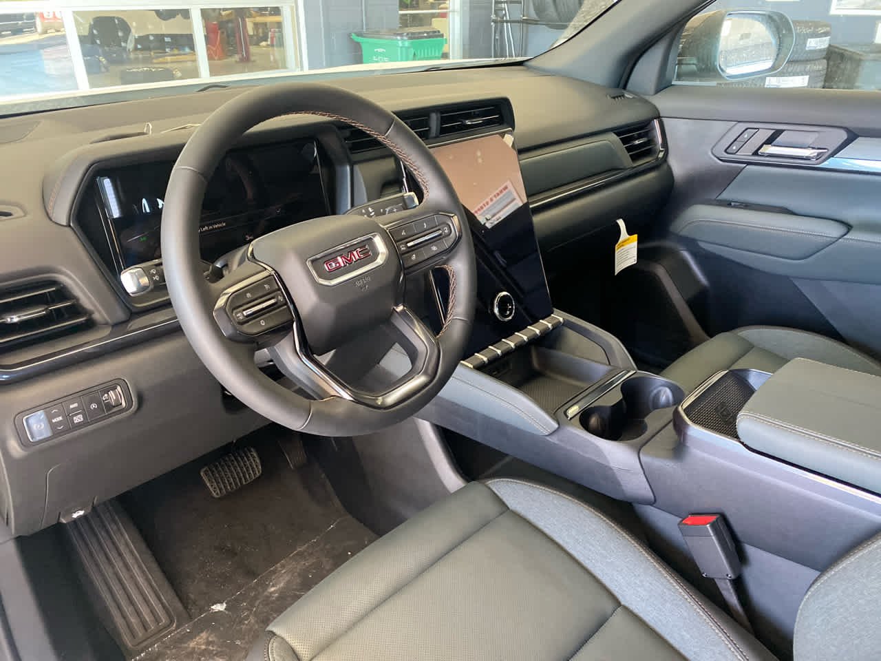 2026 Gmc Terrain AT4 photo 4