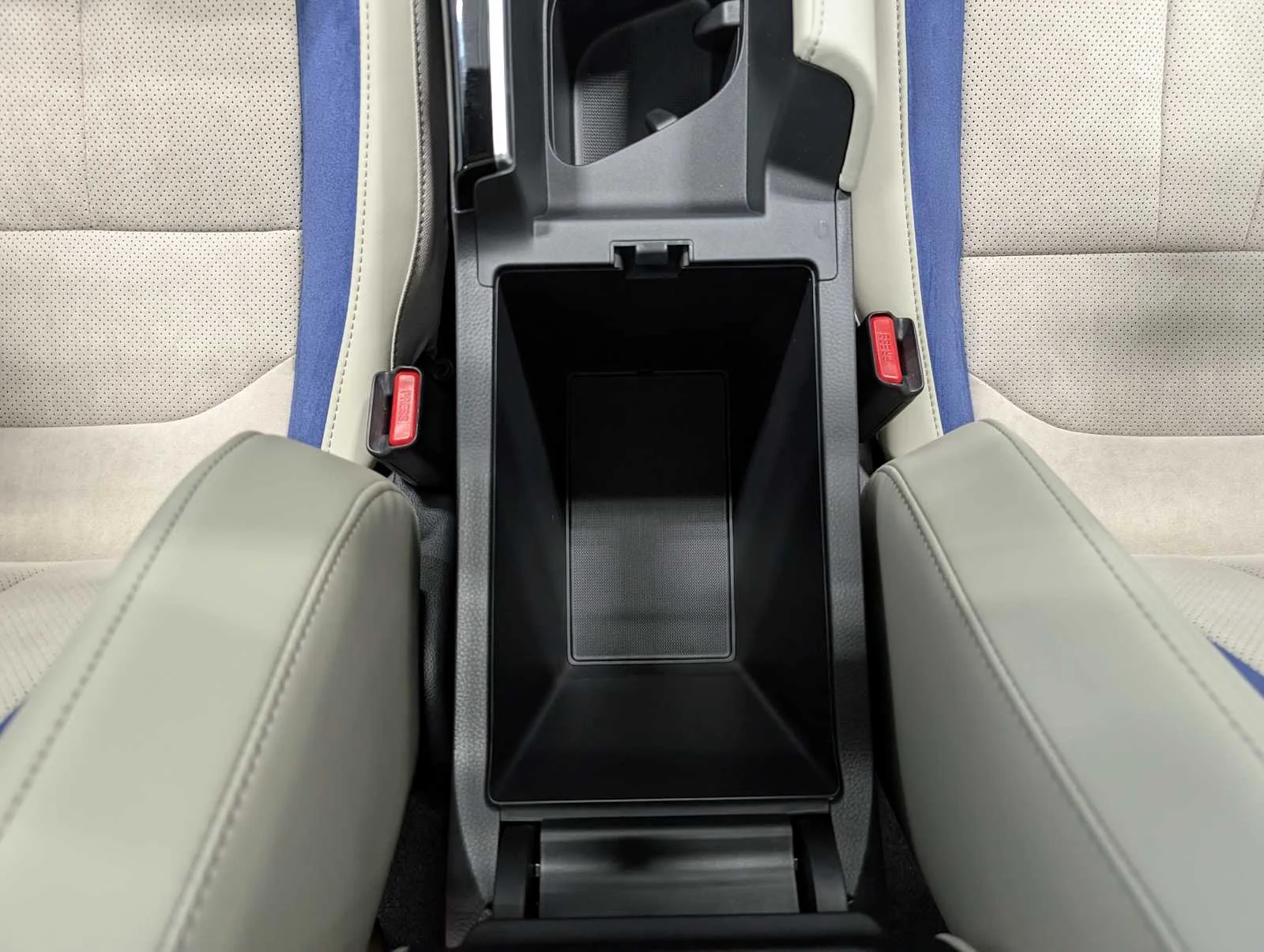 2025 Acura ADX A-Spec Package - Photo 19