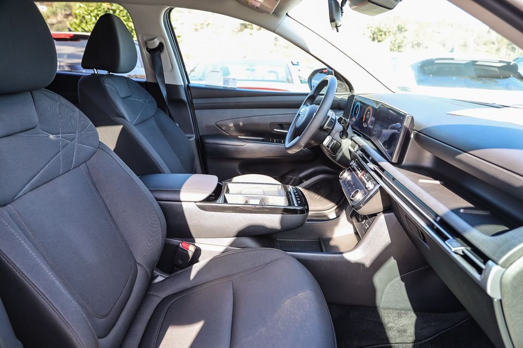 2025 Hyundai Tucson SEL - Photo 17