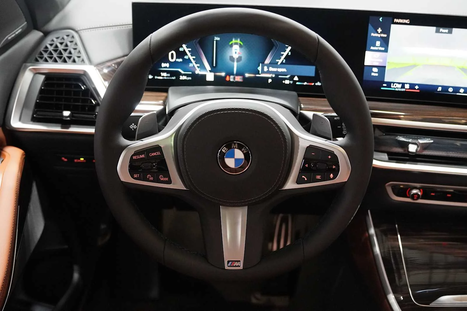 New 2026 Mineral White Metallic BMW xDrive40i image 13
