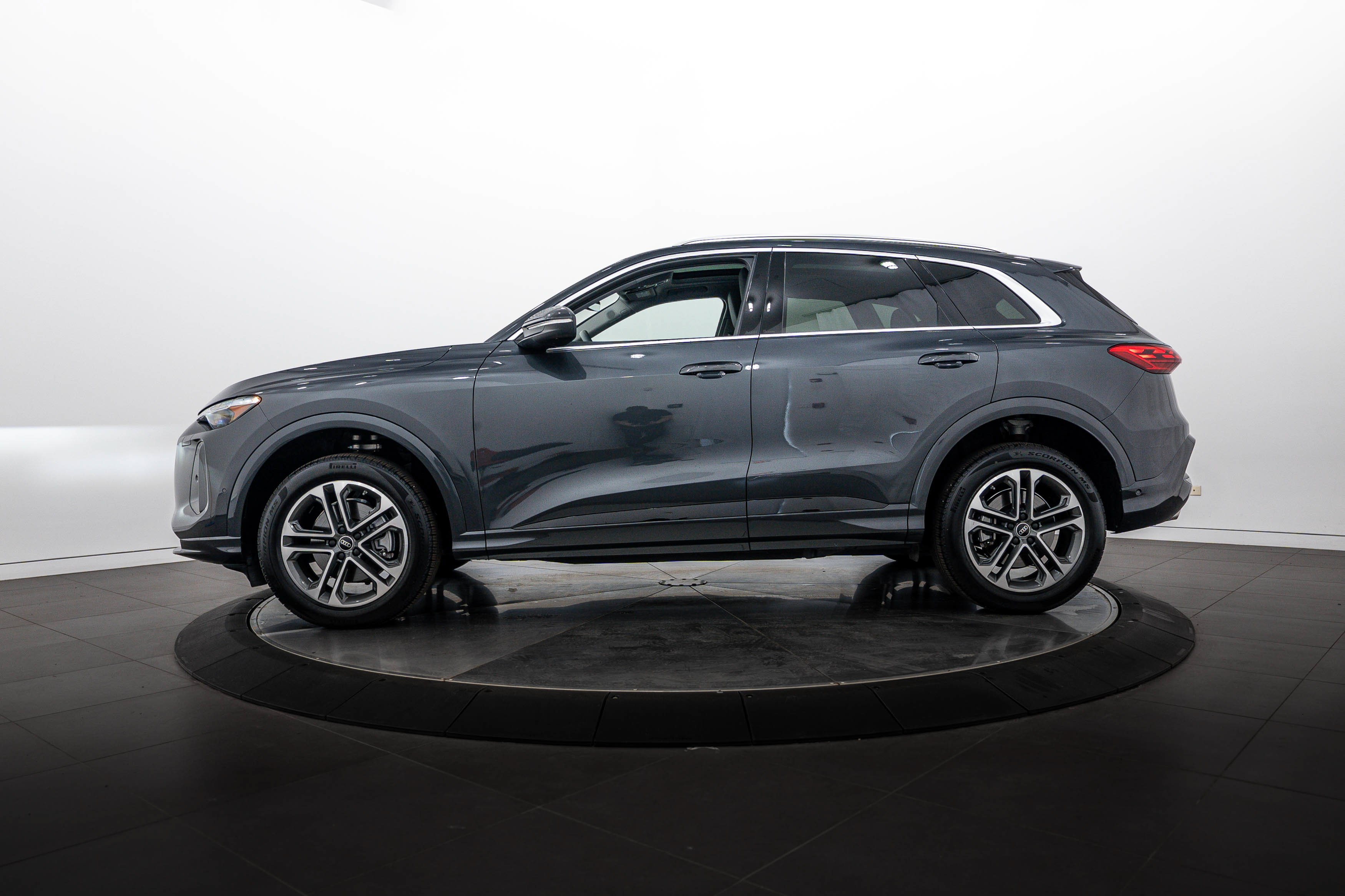 Used 2025 Tambora Gray Metallic Audi Premium Plus image 6