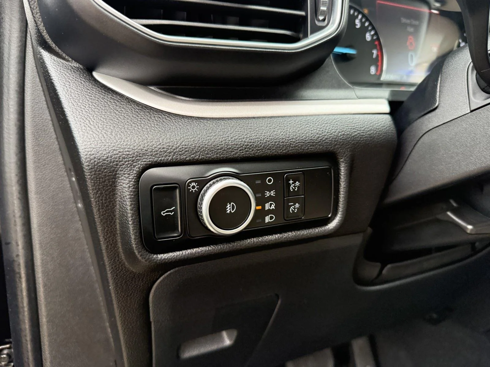 Used 2024 Agate Black Ford XLT image 16