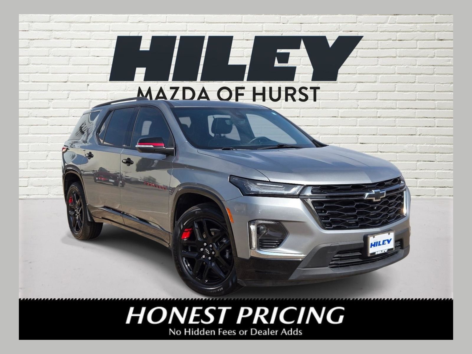 Sterling Gray Metallic 2023 Chevrolet Traverse SUV / Crossover Front-Wheel Drive 