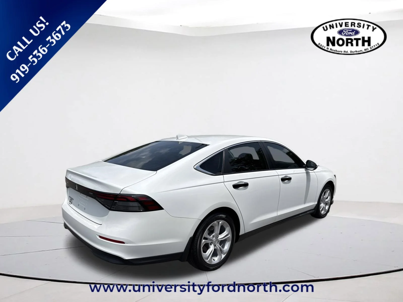 Used 2024 Platinum White Pearl Honda LX image 7