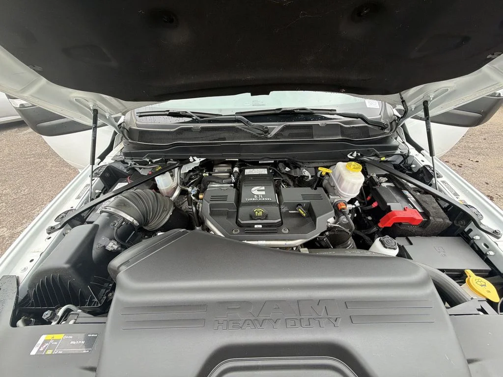 Used 2024 White Ram SLT image 23