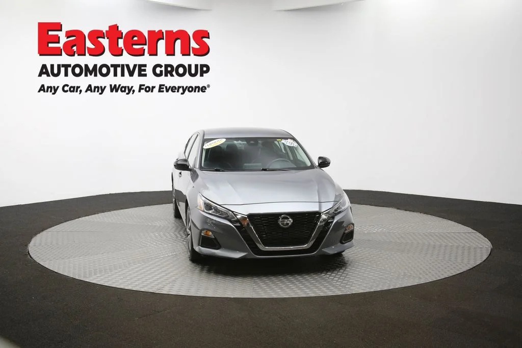 Used 2022 Gray Nissan 2.5 SR image 47