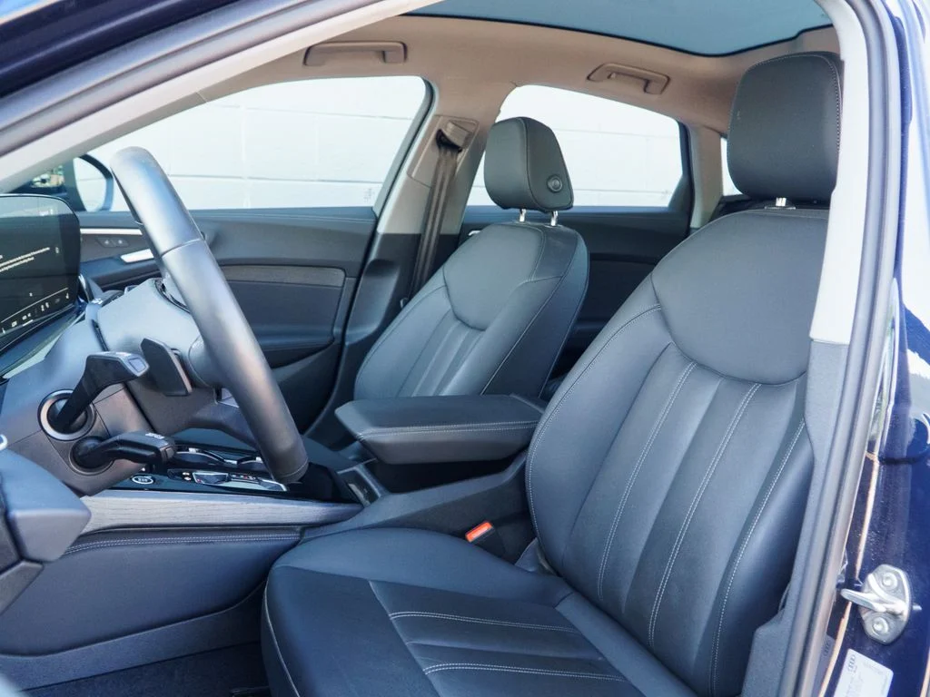 Used 2025 Blue Audi  image 4