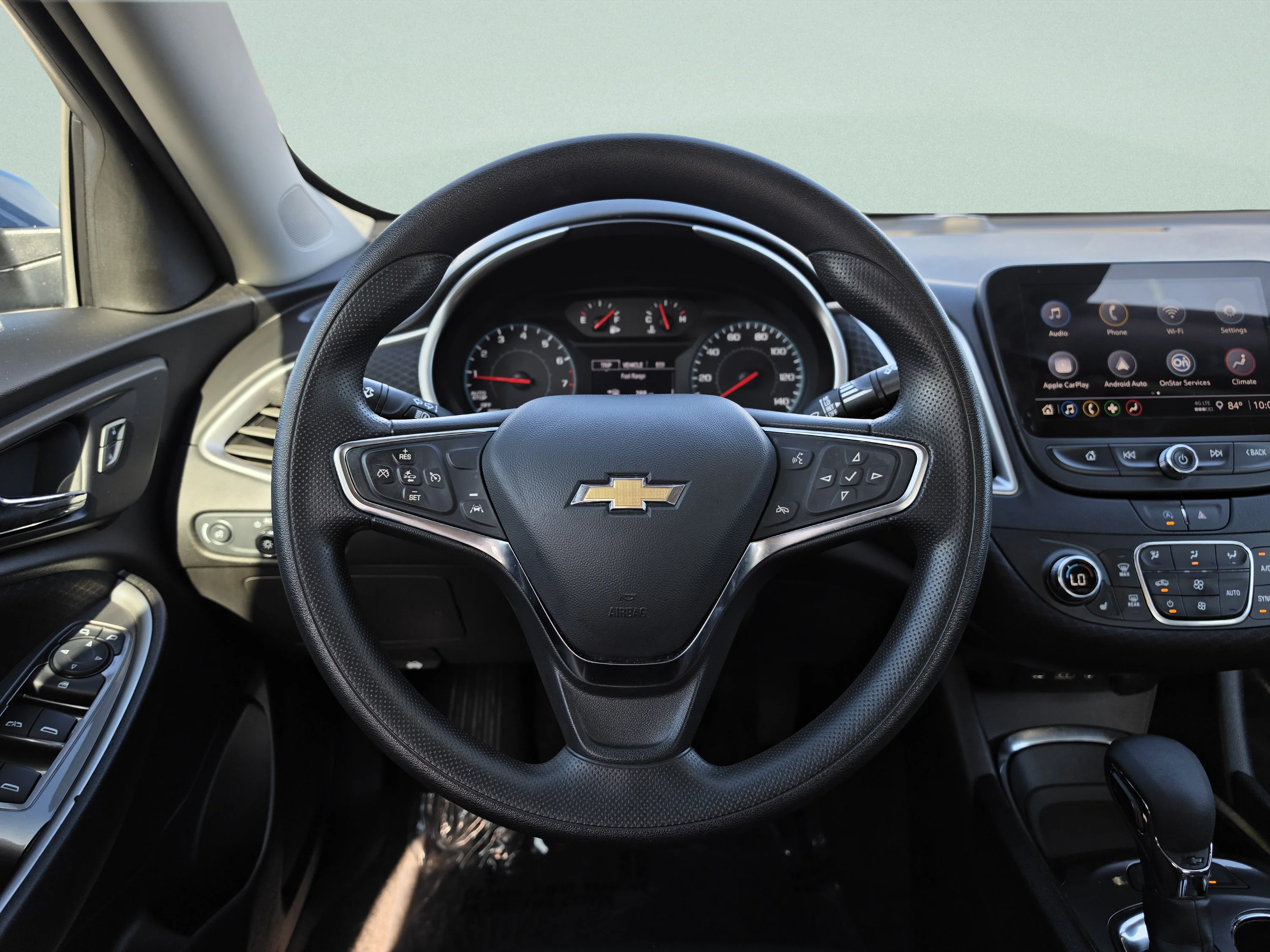 Used 2025 Lakeshore Blue Metallic Chevrolet LT image 18