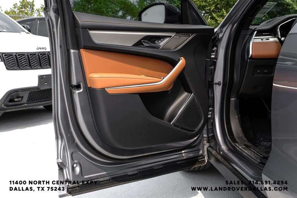 2026 Jaguar F-Pace R-Dynamic S - Photo 44