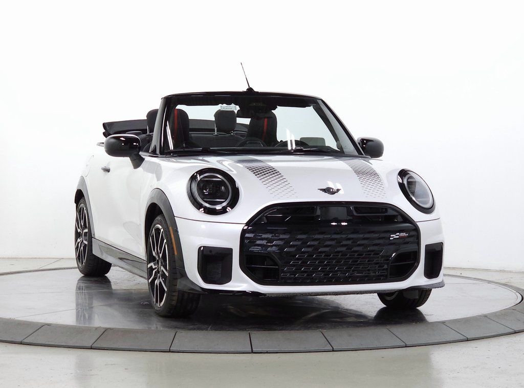 2026 MINI Convertible Cooper S's photo