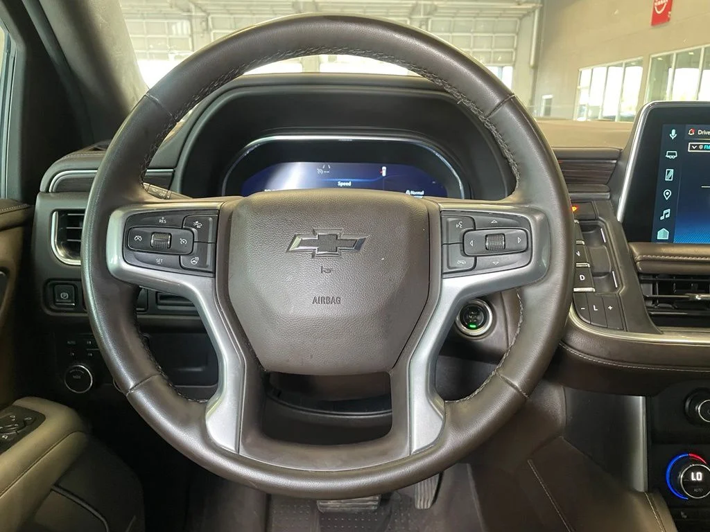 Used 2024 Green Chevrolet Z71 image 14
